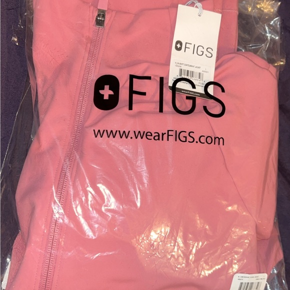 FIGS NWT chalk pink on shift jacket - Picture 5 of 5